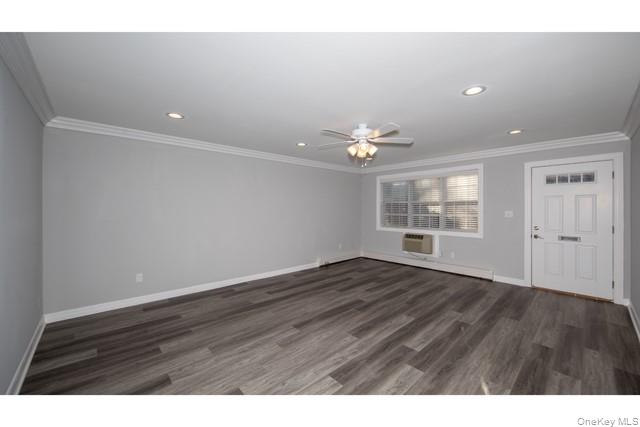 23 Weaver Drive # 14-4A, Massapequa, NY 11758