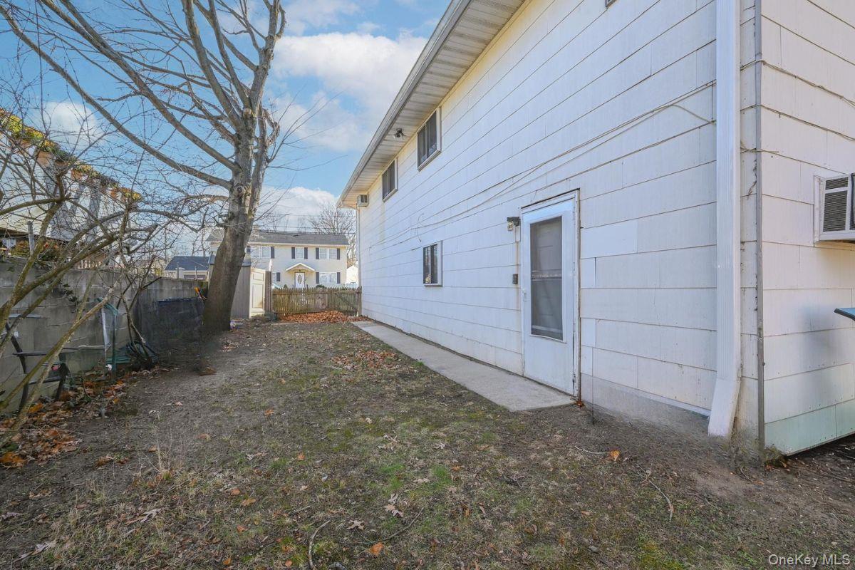 3 Healy Street, Huntington, NY 11743