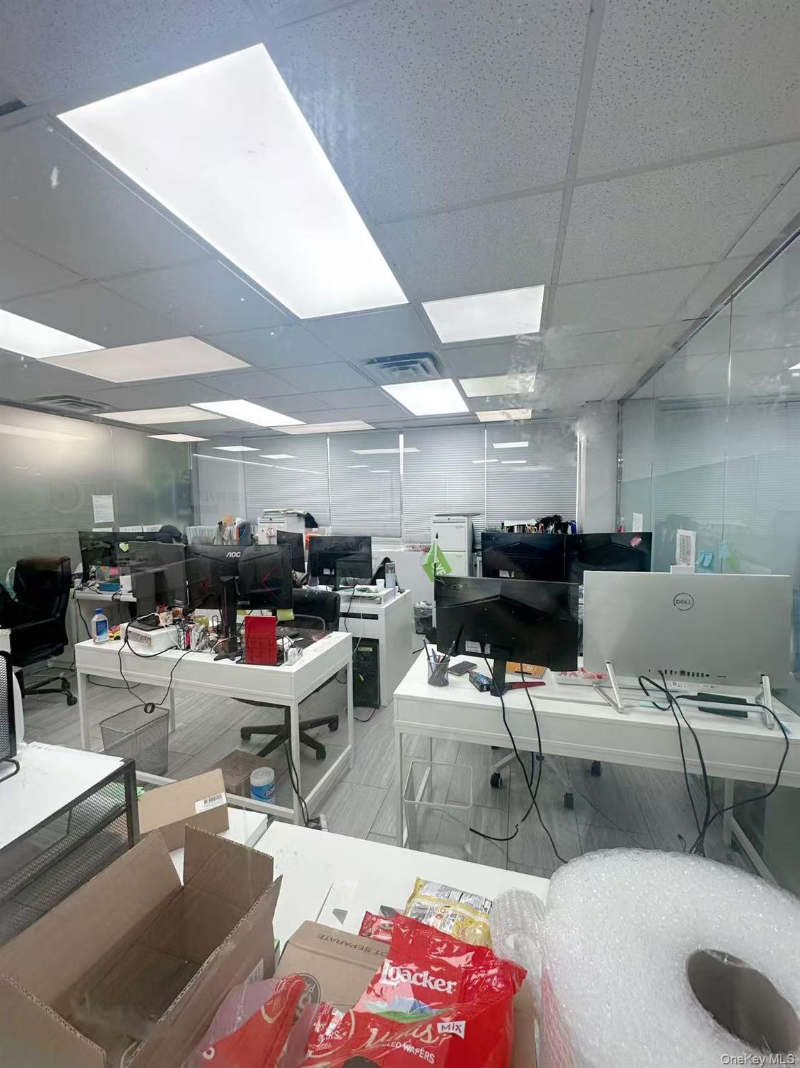 136-40 39th Avenue # 202A, Flushing, NY 11354