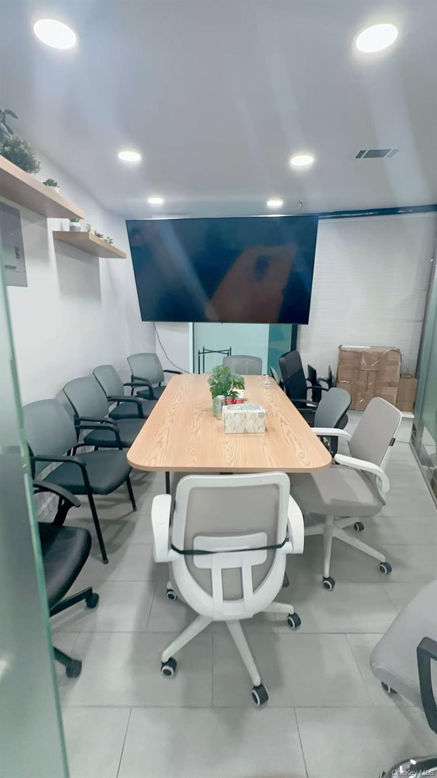 136-40 39th Avenue # 203, Flushing, NY 11354