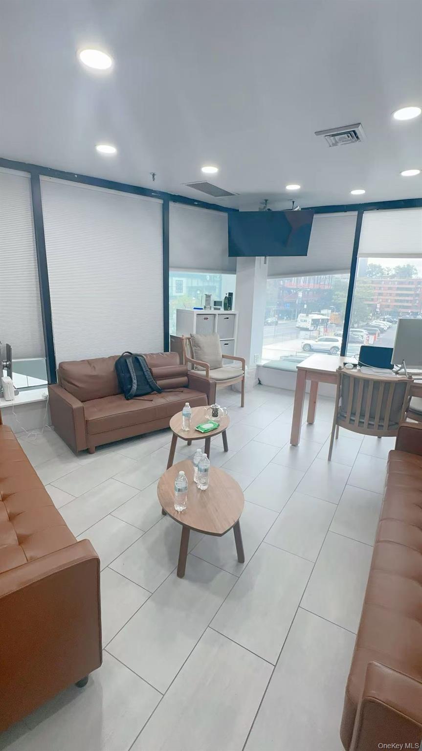 136-40 39th Avenue # 203, Flushing, NY 11354