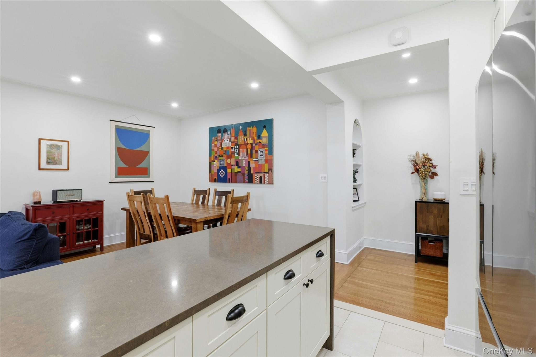 25-40 31st Avenue # 2L, Astoria, NY 11106