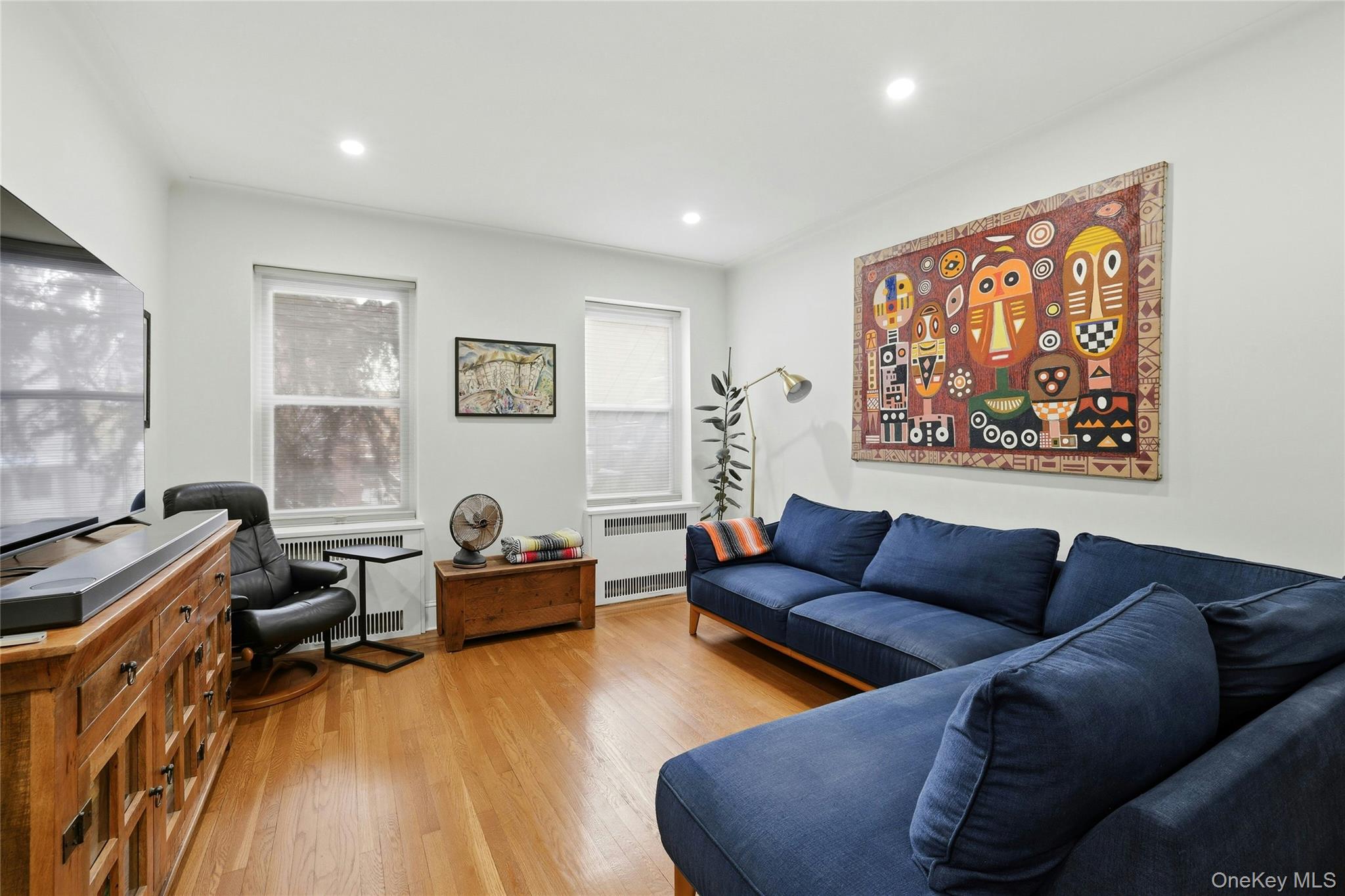 25-40 31st Avenue # 2L, Astoria, NY 11106