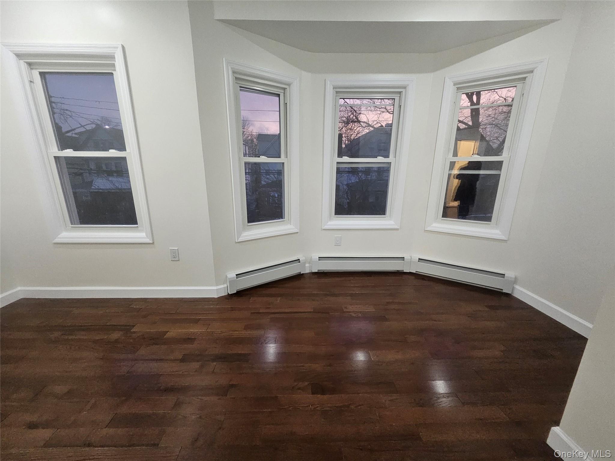 9419 116th Street, Richmond Hill, NY 11419