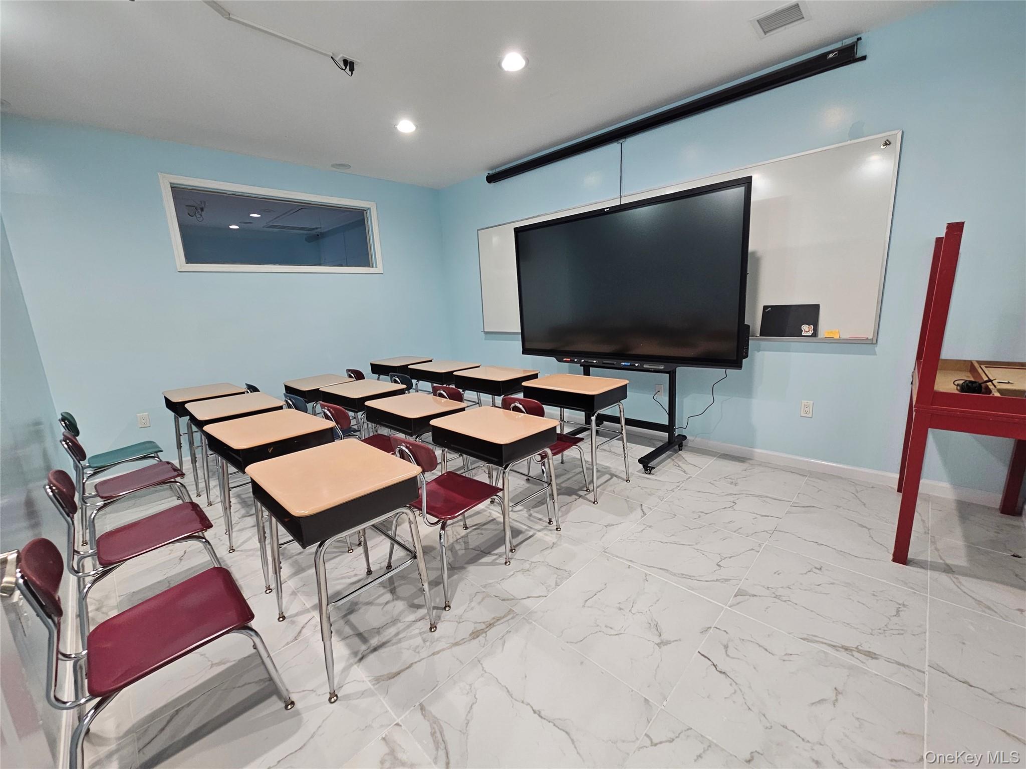 3526 31st Street, Astoria, NY 11106