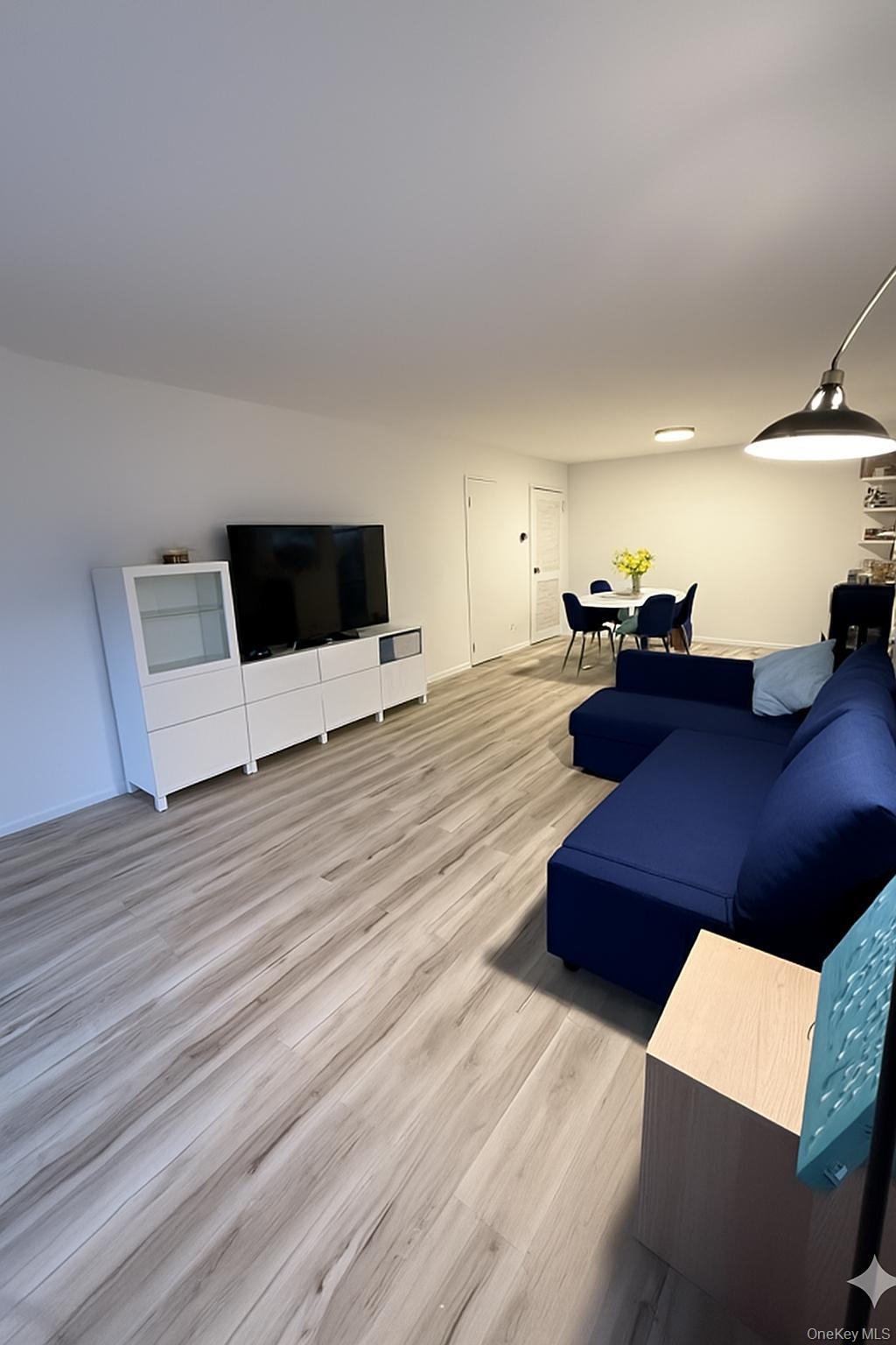 128 Santa Barbara Drive # 128, Plainview, NY 11803