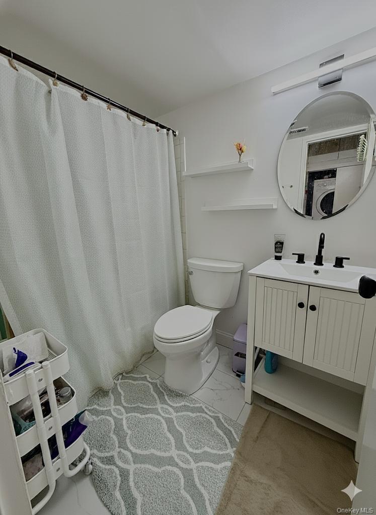 128 Santa Barbara Drive # 128, Plainview, NY 11803