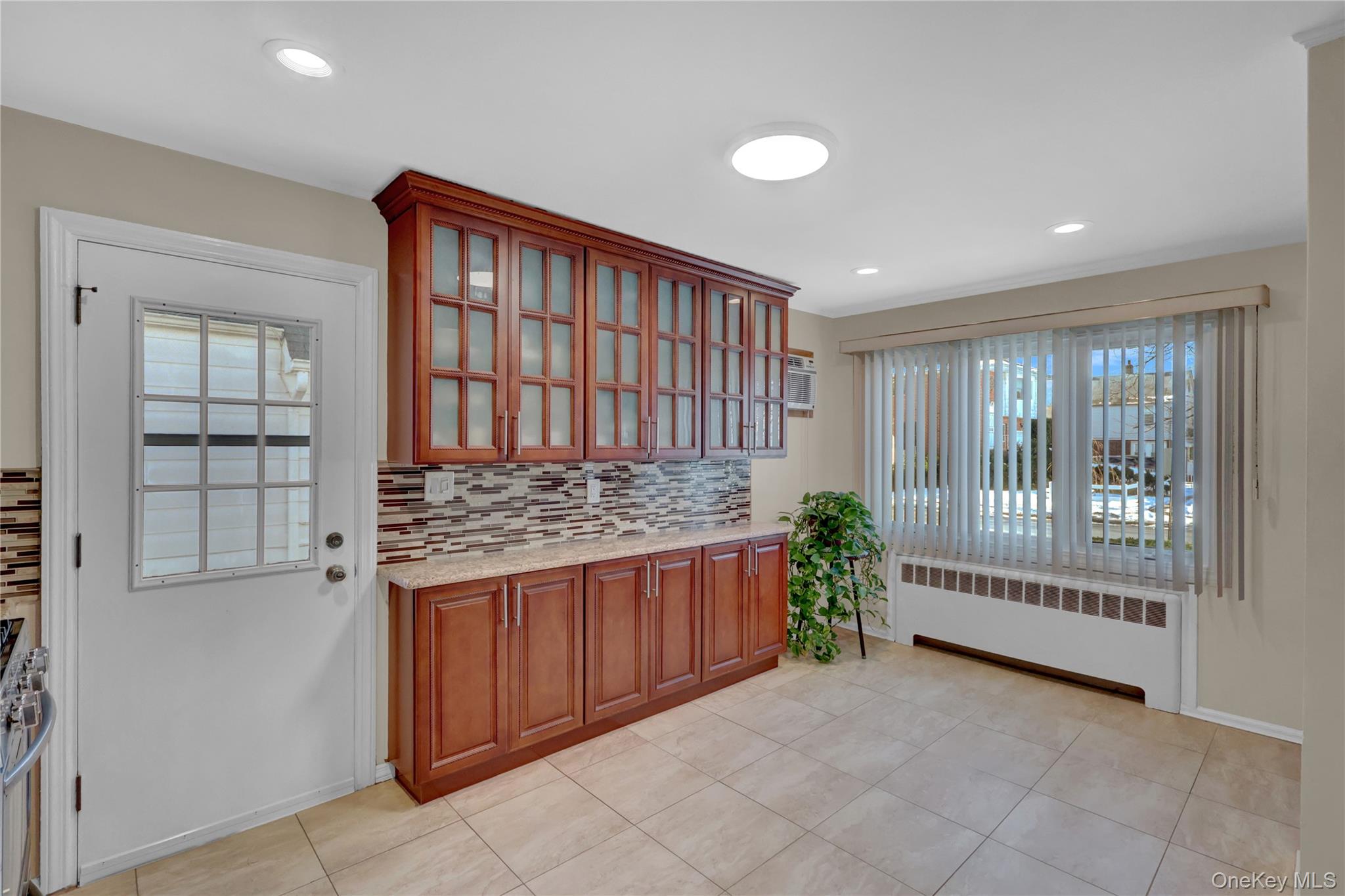 932 Cherry Lane, Floral Park, NY 11001