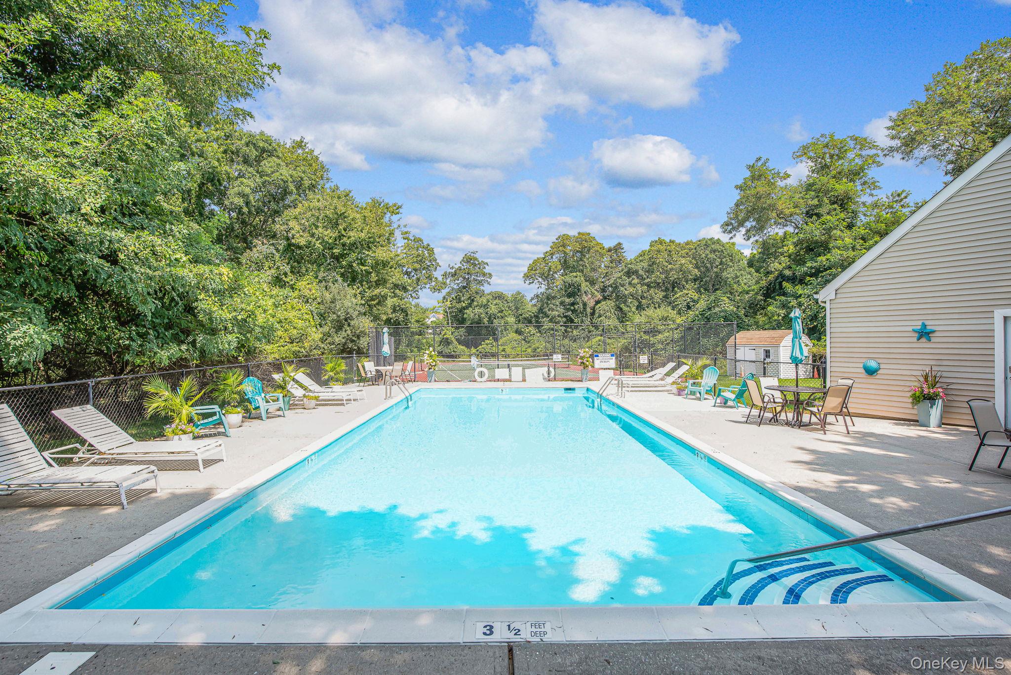 24 Spinnaker Lane # 24, East Patchogue, NY 11772