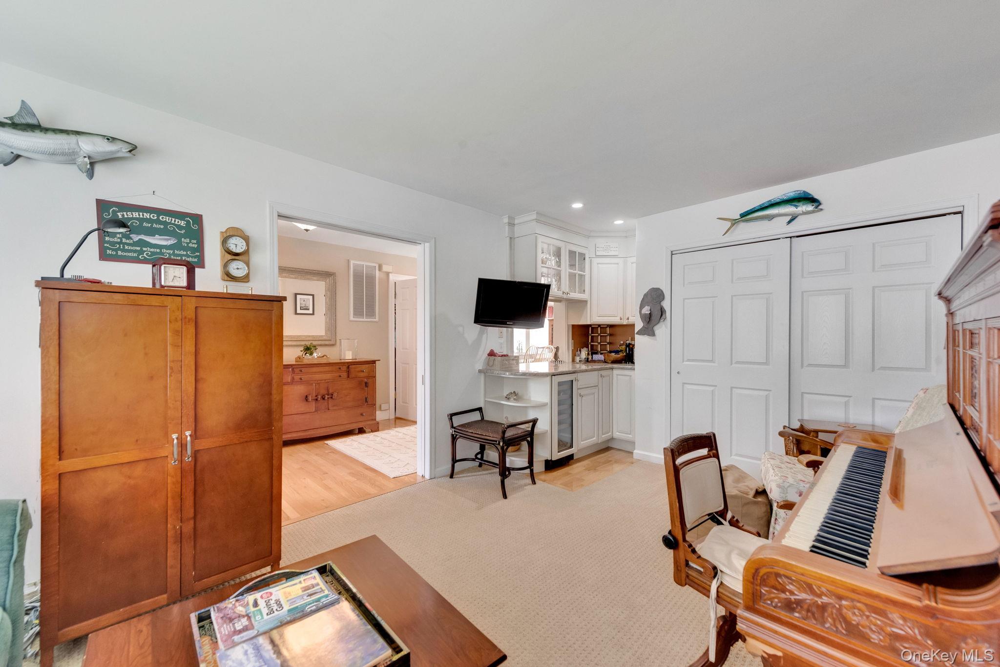 24 Spinnaker Lane # 24, East Patchogue, NY 11772