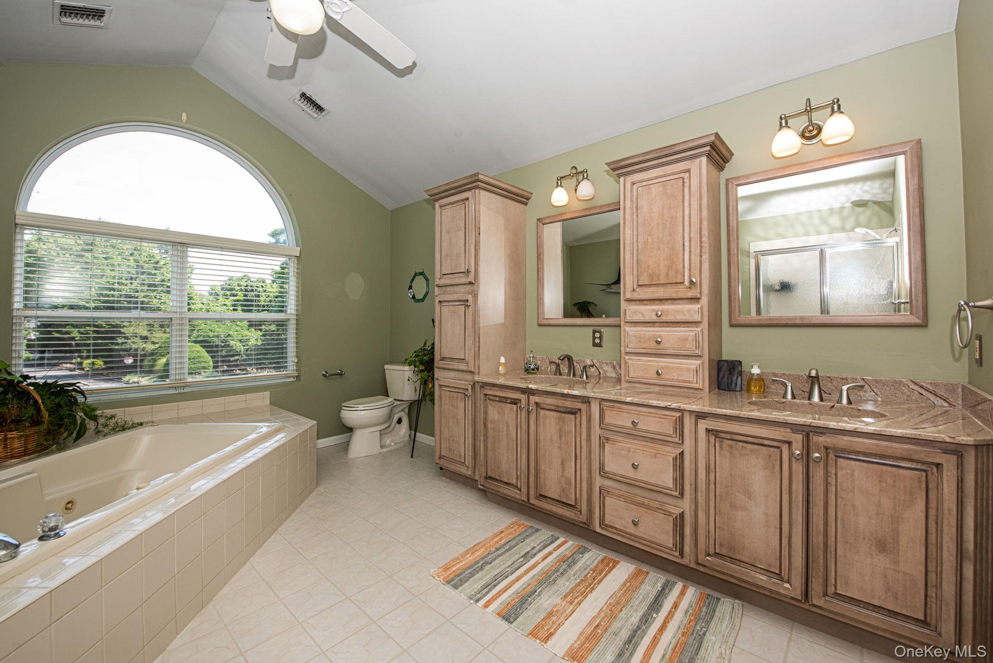 24 Spinnaker Lane # 24, East Patchogue, NY 11772