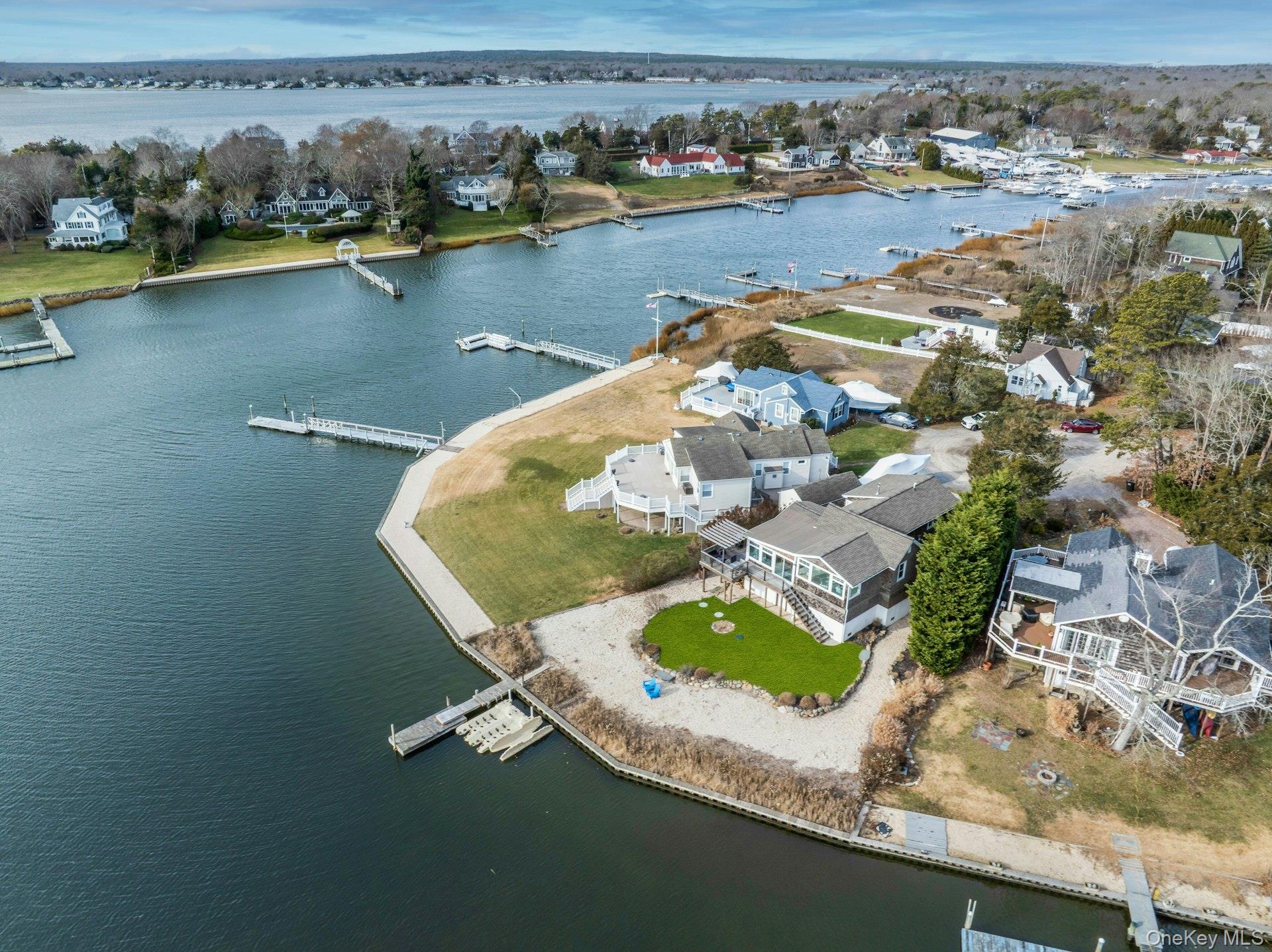 7 Springville Circle, Hampton Bays, NY 11946