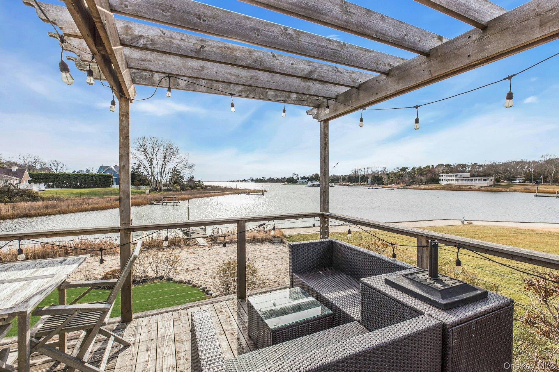 7 Springville Circle, Hampton Bays, NY 11946