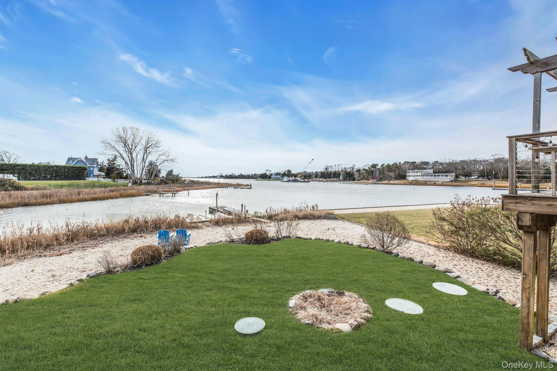 7 Springville Circle, Hampton Bays, NY 11946