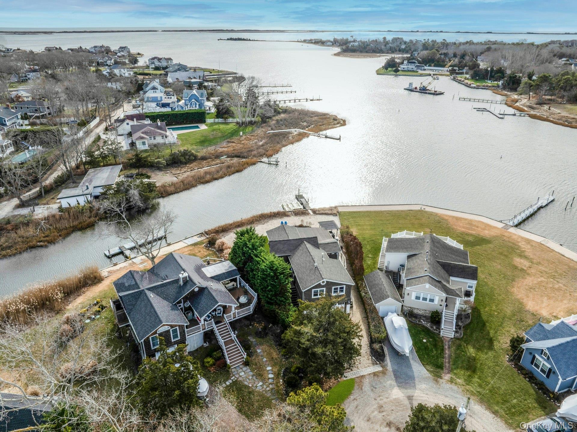 7 Springville Circle, Hampton Bays, NY 11946