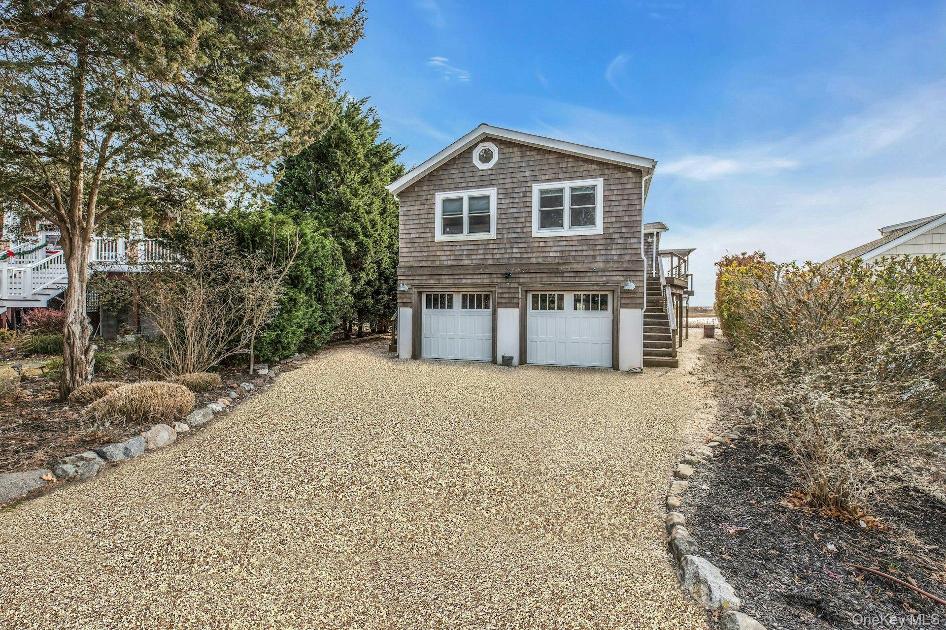 7 Springville Circle, Hampton Bays, NY 11946