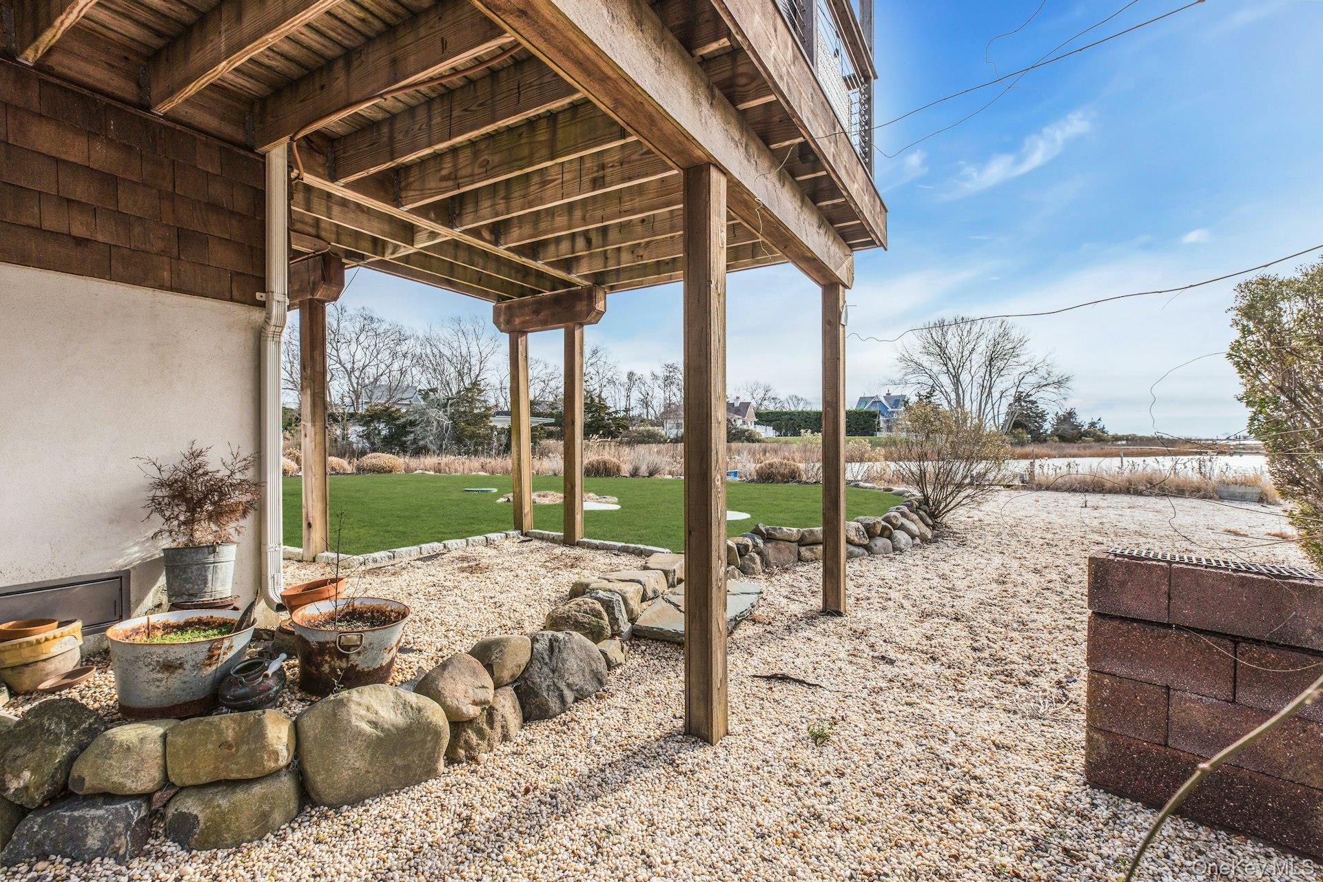 7 Springville Circle, Hampton Bays, NY 11946