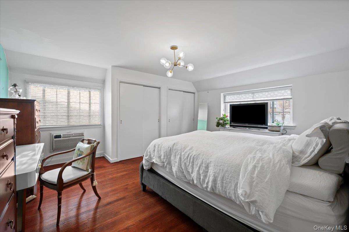 19 Fairway Street, Mount Vernon, NY 10552