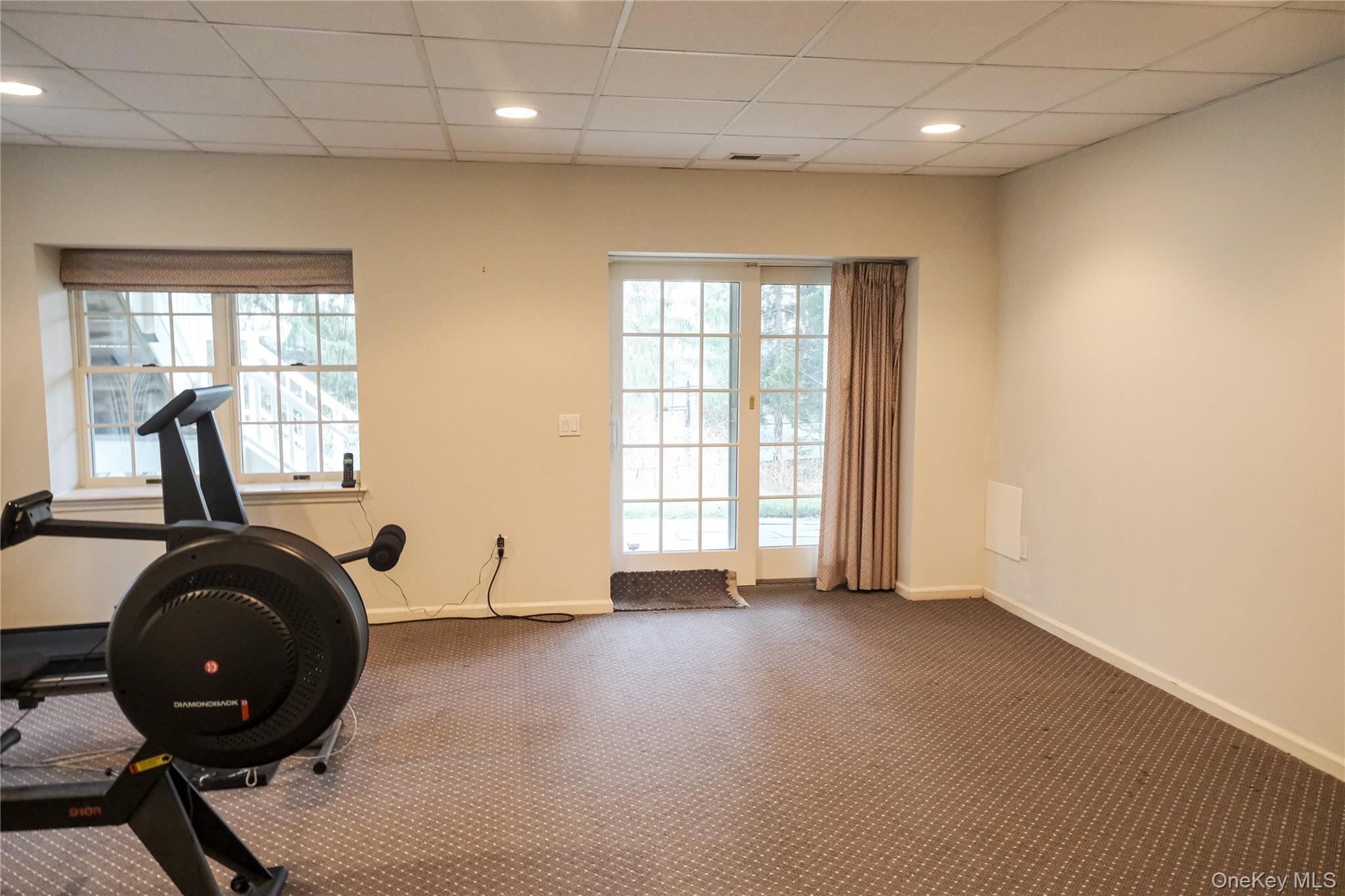 6 Holly Knolls, Armonk, NY 10504