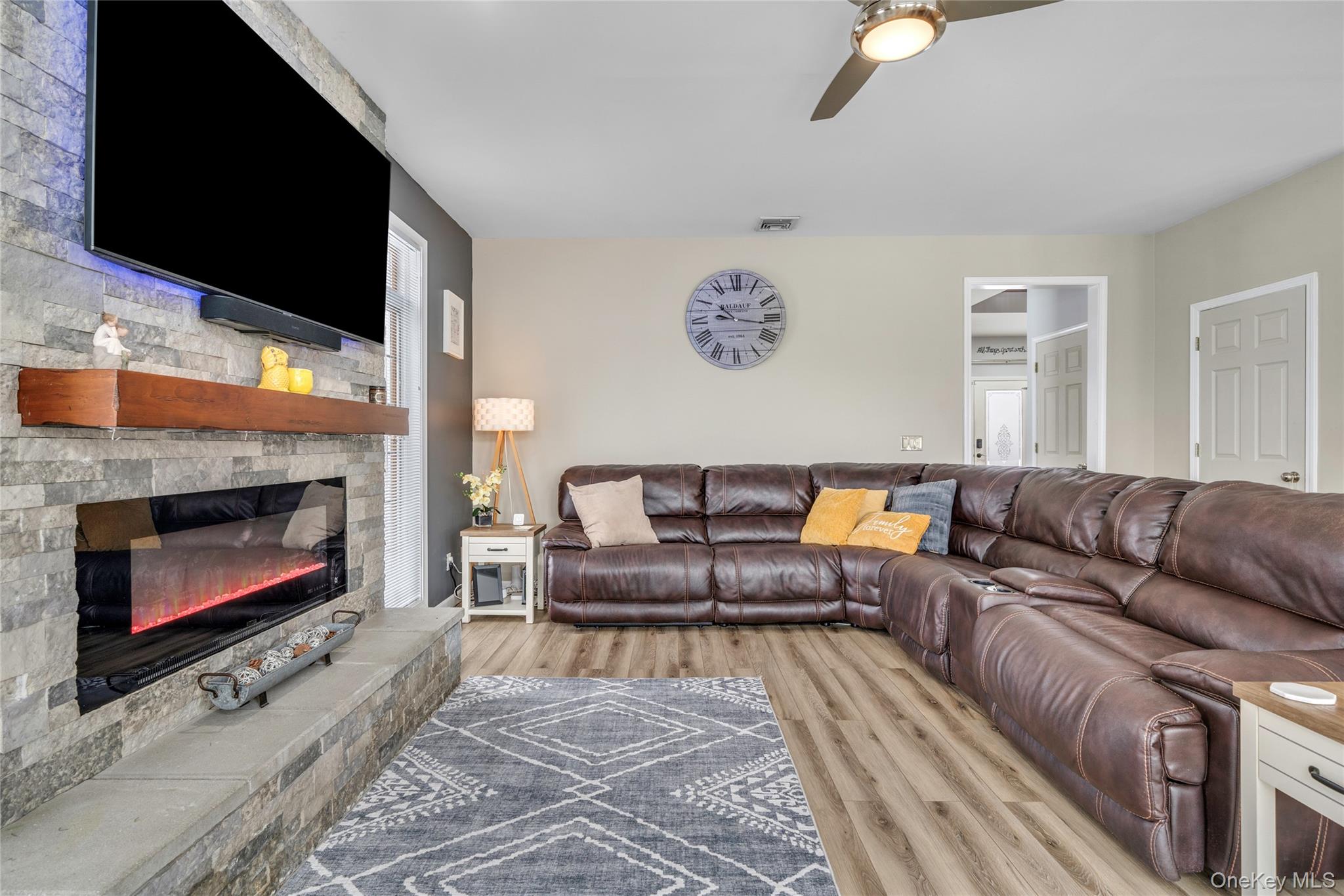 140 Gate Schoolhouse Road, New Hampton, NY 10958