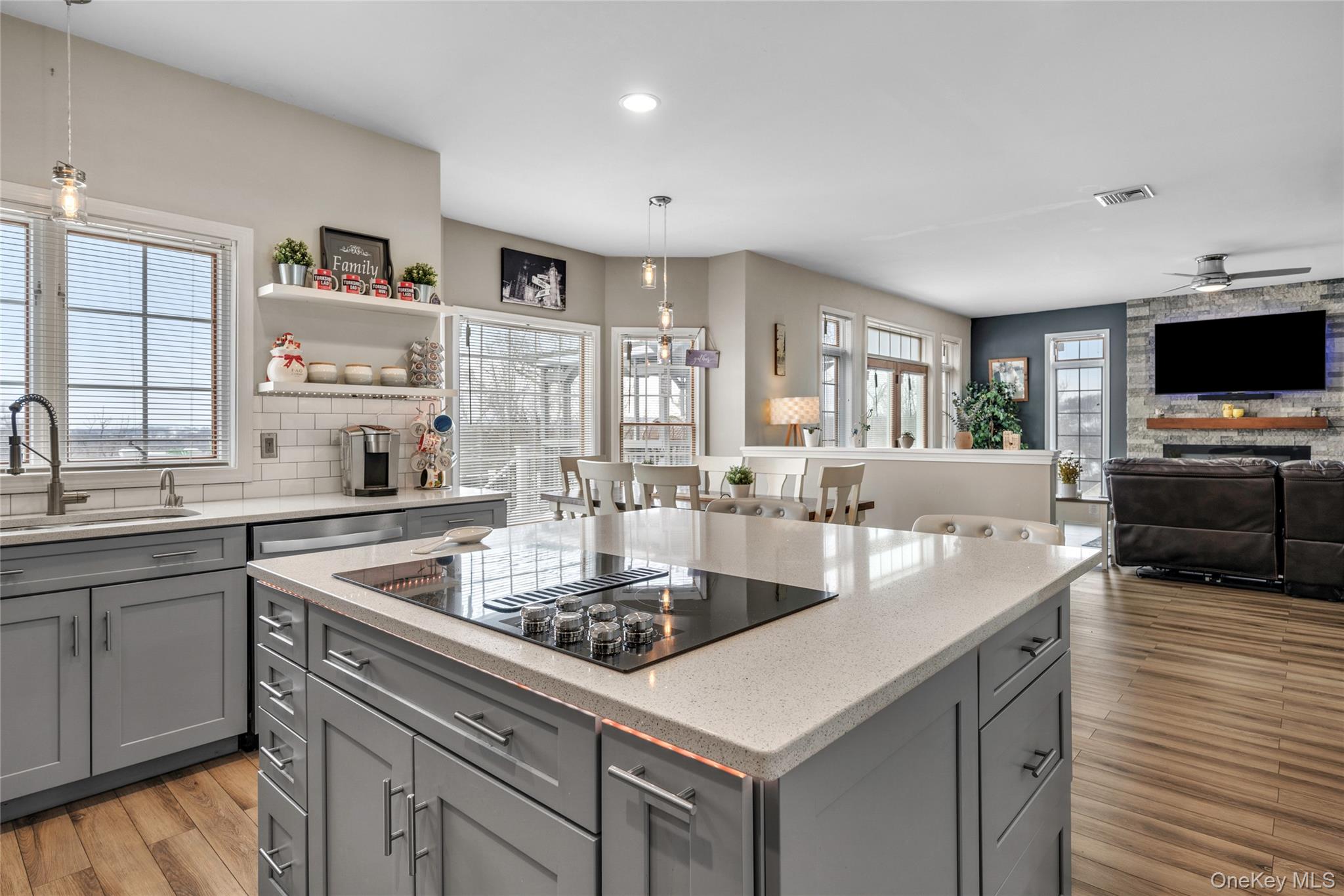 140 Gate Schoolhouse Road, New Hampton, NY 10958