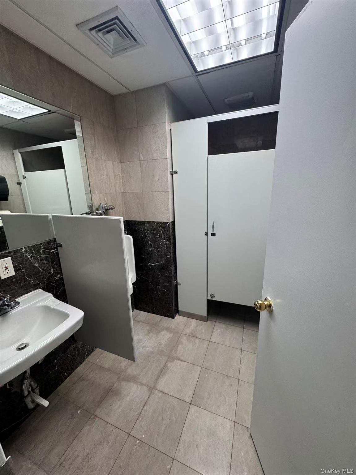 13332 41st Road # 3B, Flushing, NY 11355