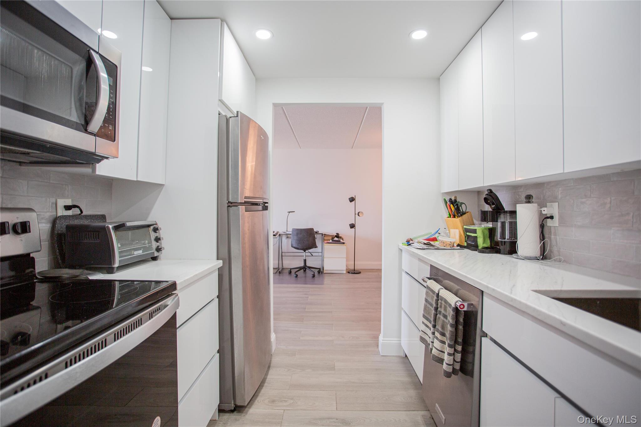 230 W Broadway, Long Beach, NY 11561