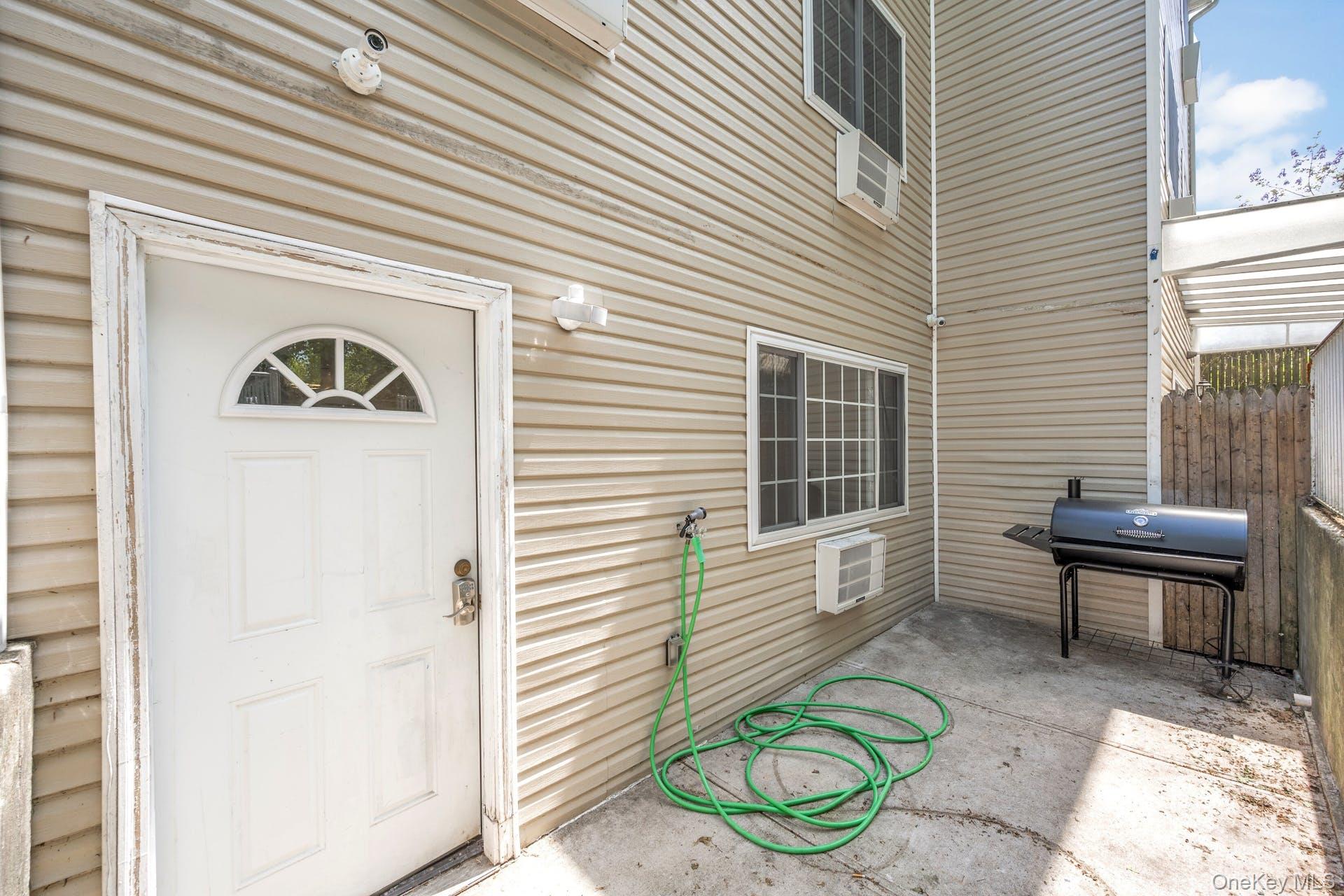 3313 Rombouts Avenue, Bronx, NY 10475