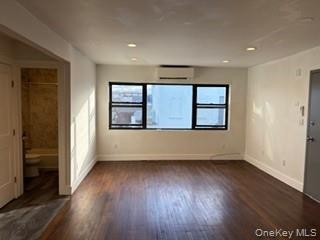 155 Main Street # 6, Farmingdale, NY 11735