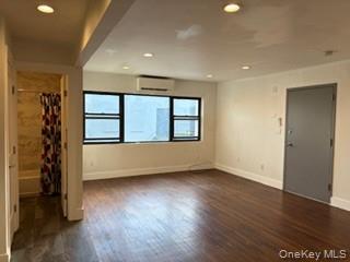 155 Main Street # 6, Farmingdale, NY 11735