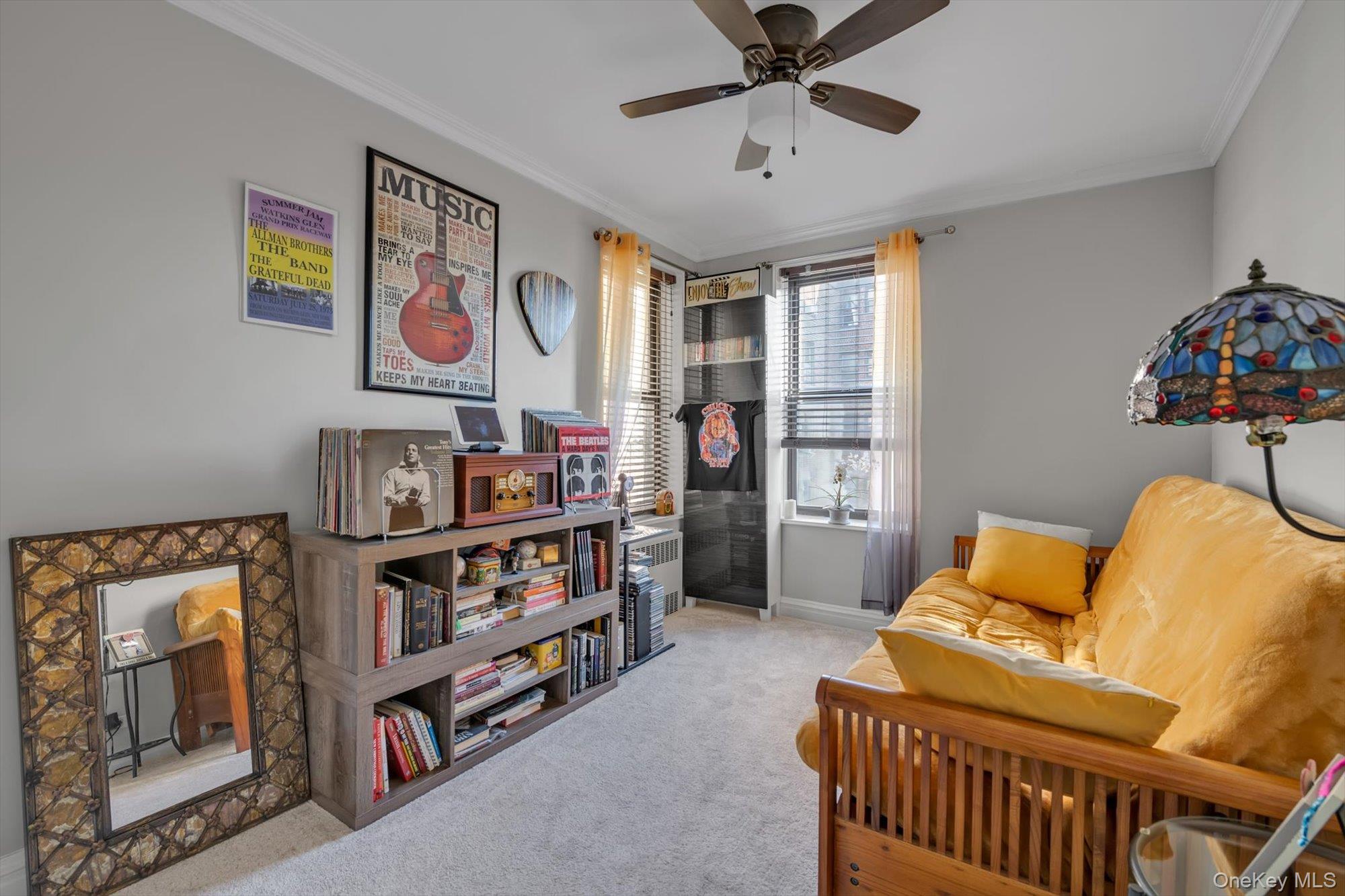 83-25 98 st # 4L, Woodhaven, NY 11421