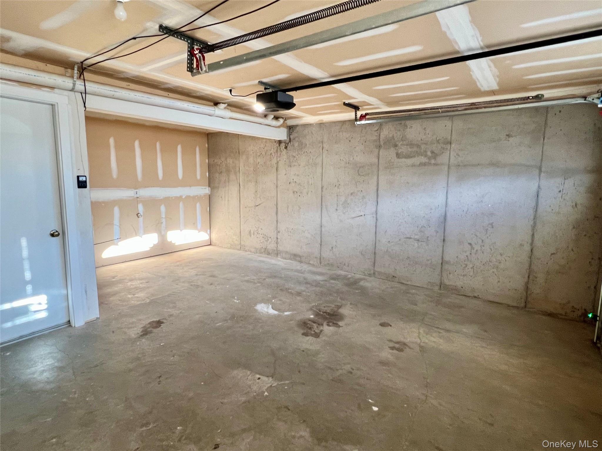 23 Peach Place, Middletown, NY 10940