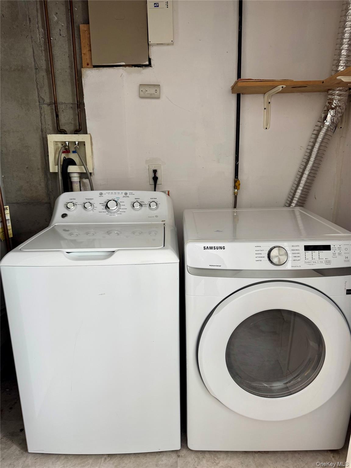 23 Peach Place, Middletown, NY 10940