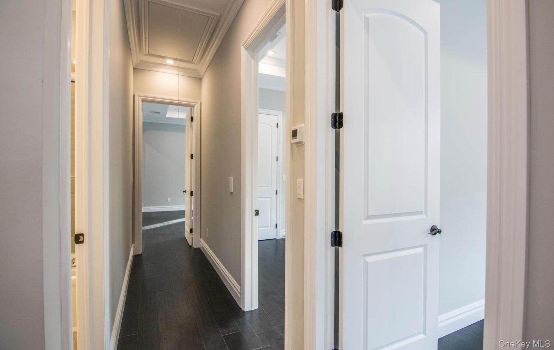 2 Seaman, Glen Cove, NY 11542