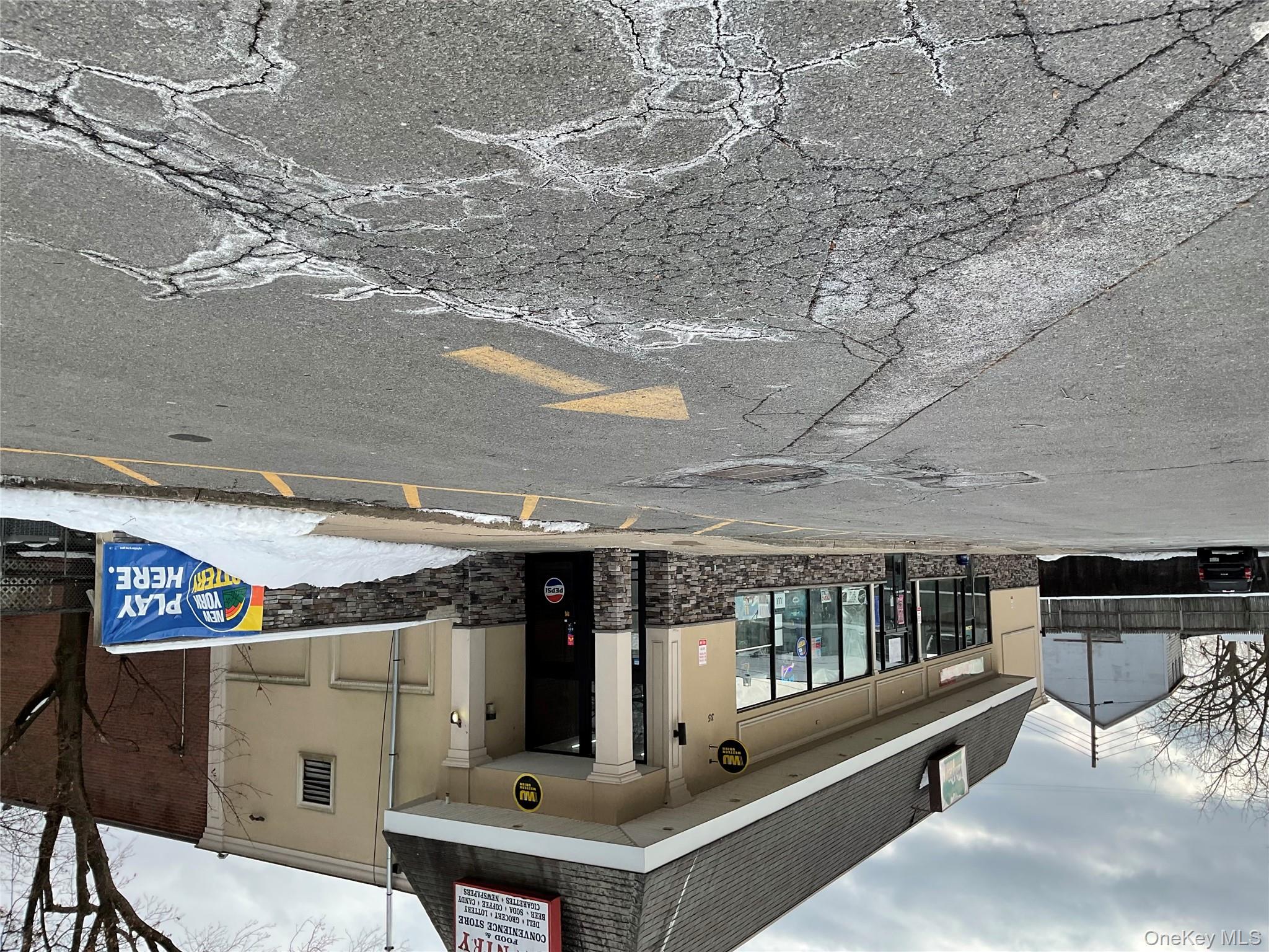 35 E. MAIN Streets, Walden, NY 12586