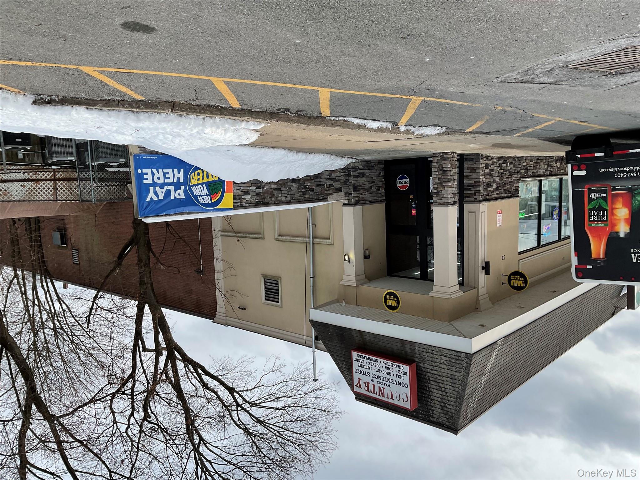 35 E. MAIN Streets, Walden, NY 12586