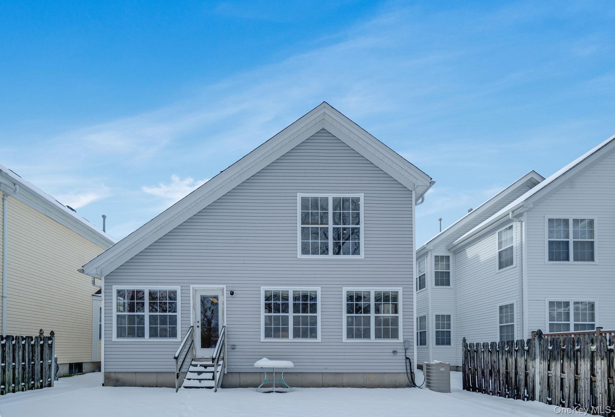 48 Kate Circle, Middle Island, NY 11953