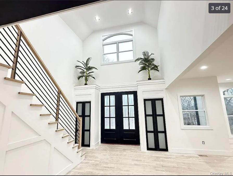 11 SUNRISE Place, Farmingville, NY 11738