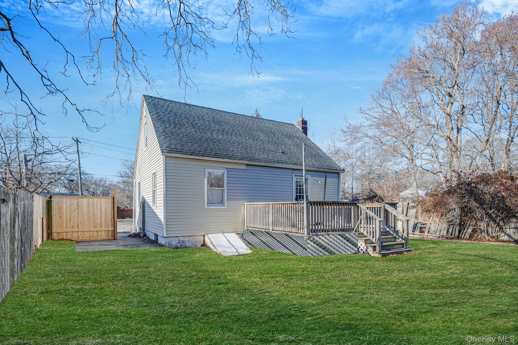 476 Revilo Avenue, Shirley, NY 11967