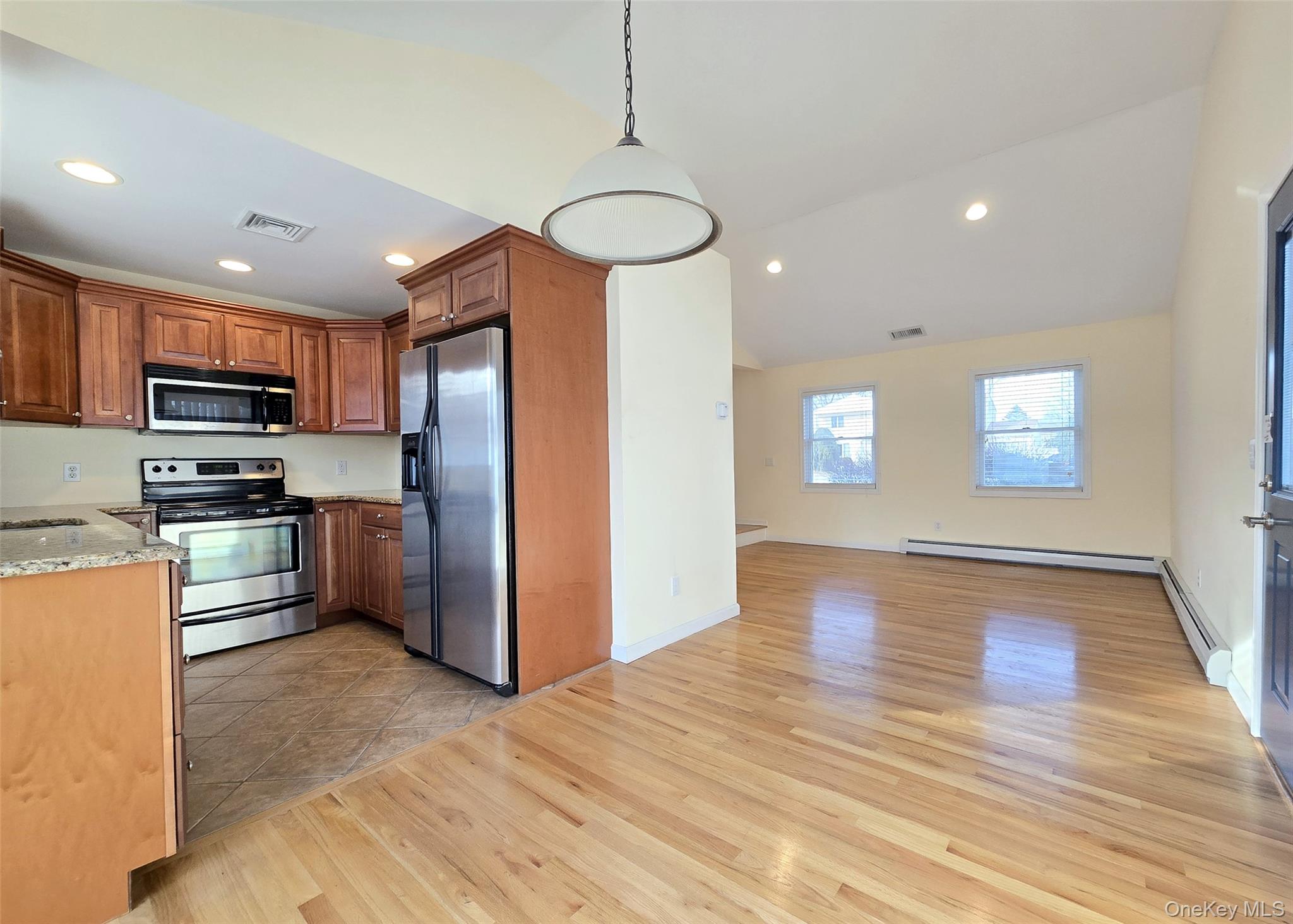 2 Franklin Street, Coram, NY 11727