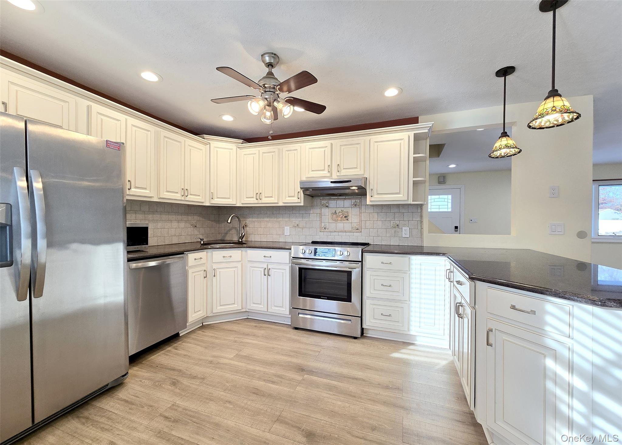 2 Franklin Street, Coram, NY 11727