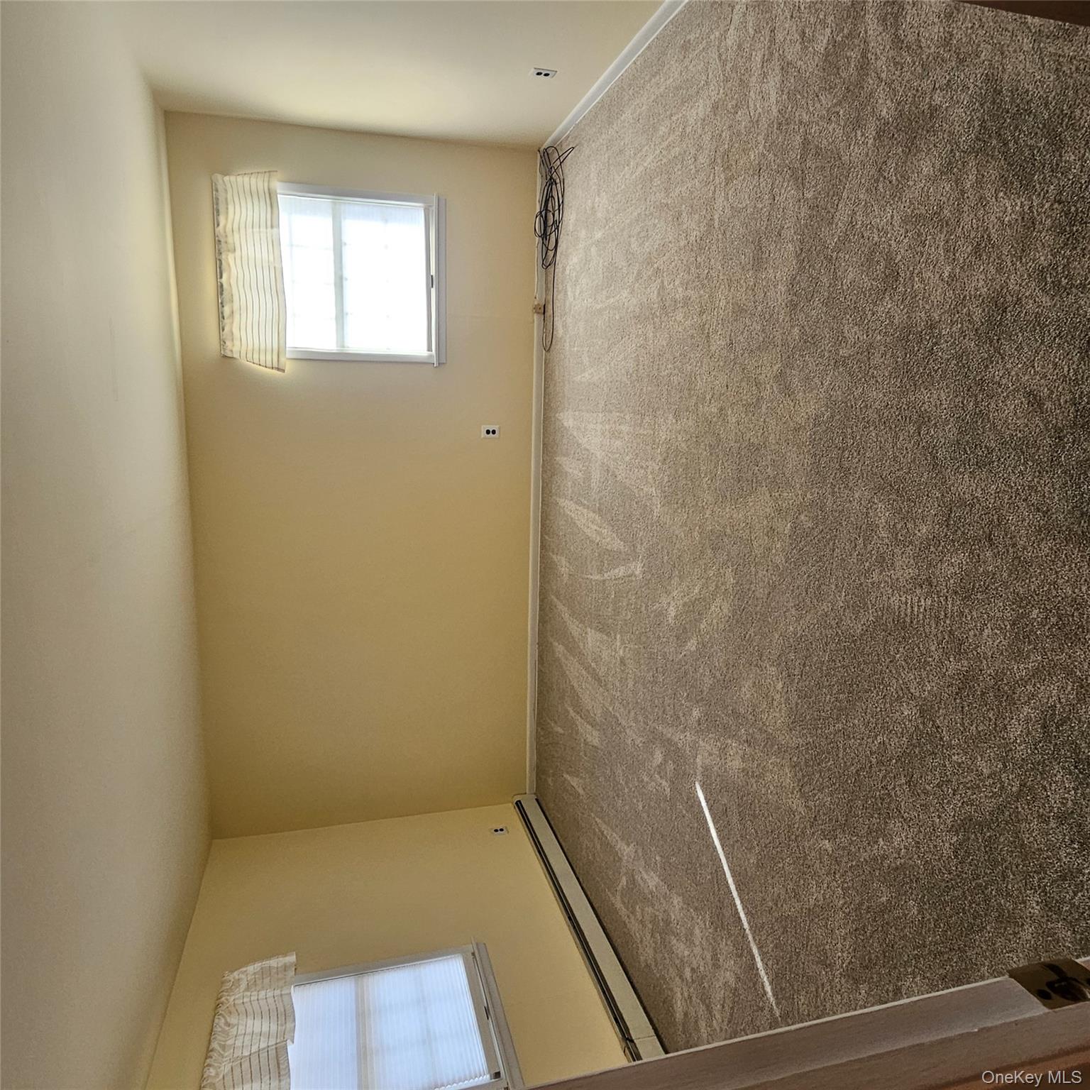 210 S 9th Street, Lindenhurst, NY 11757