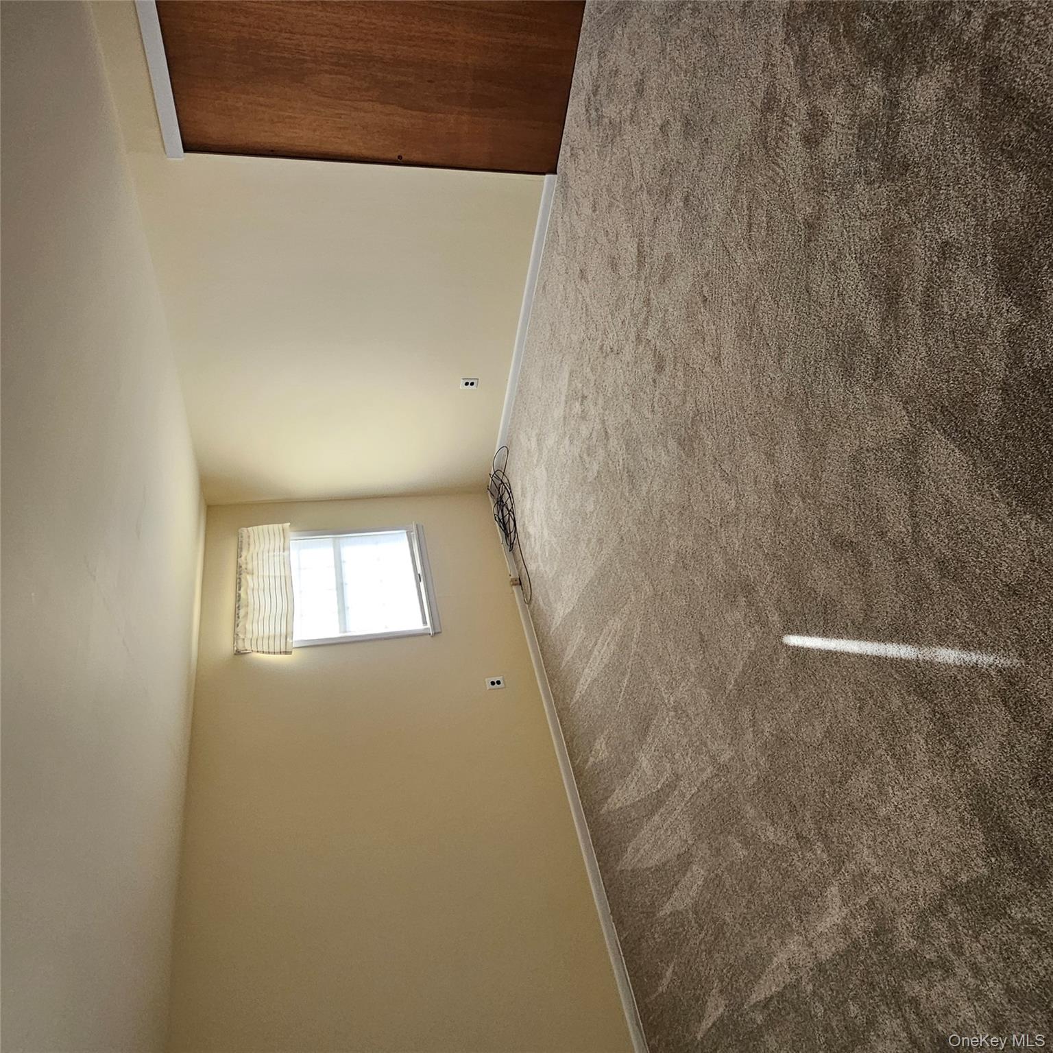 210 S 9th Street, Lindenhurst, NY 11757