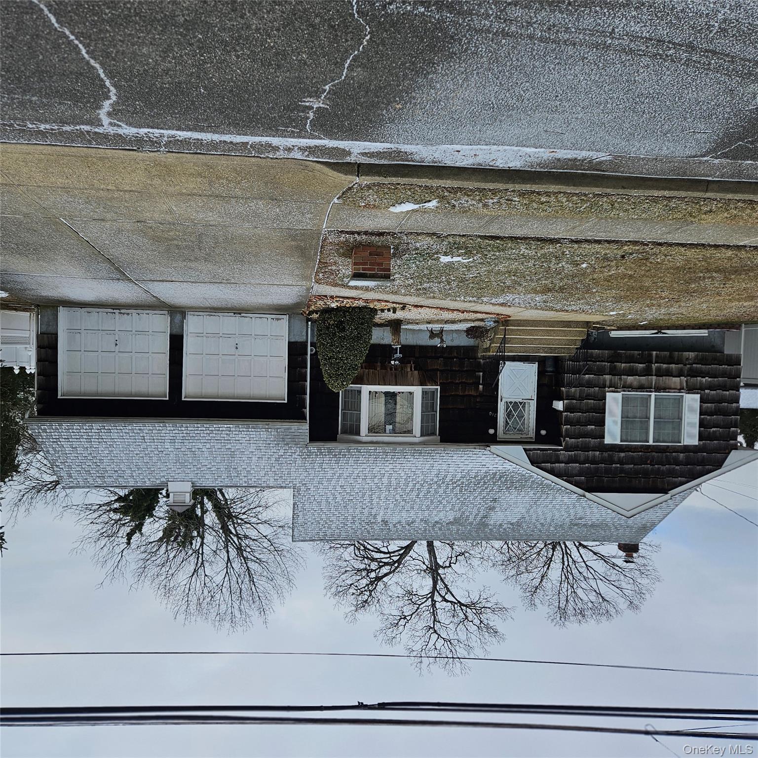 210 S 9th Street, Lindenhurst, NY 11757