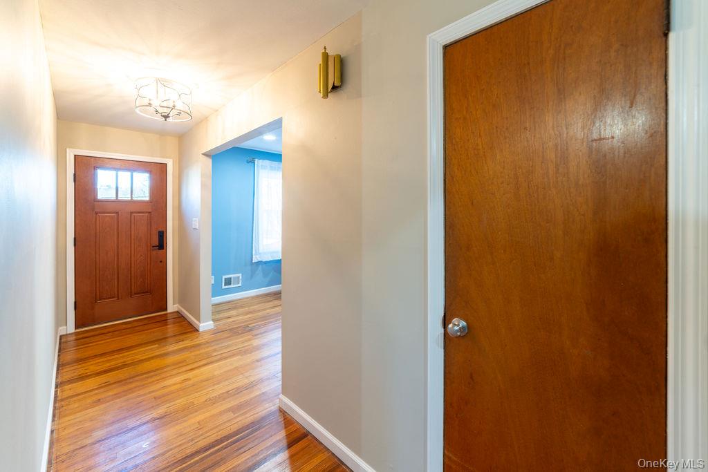 3 Gottlieb Drive, Pearl River, NY 10965