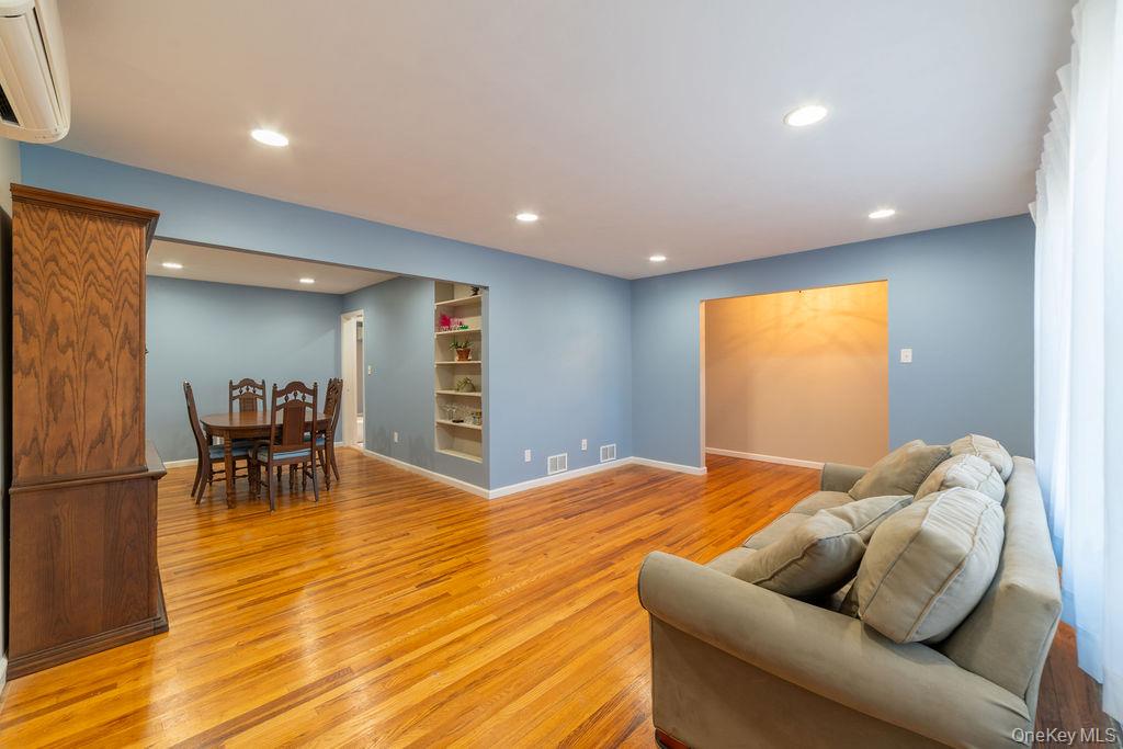 3 Gottlieb Drive, Pearl River, NY 10965