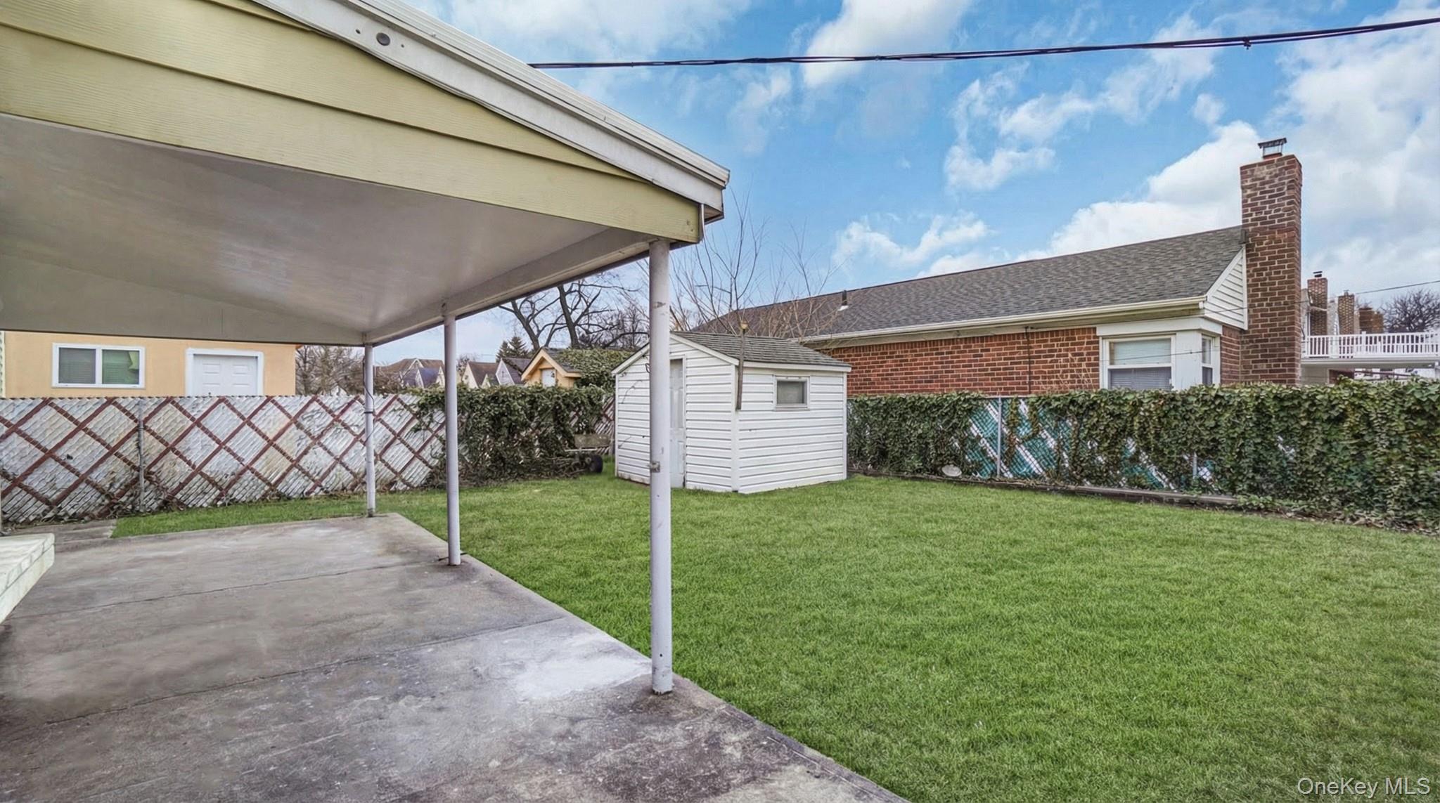 8268 Little Neck Parkway, Floral Park, NY 11004