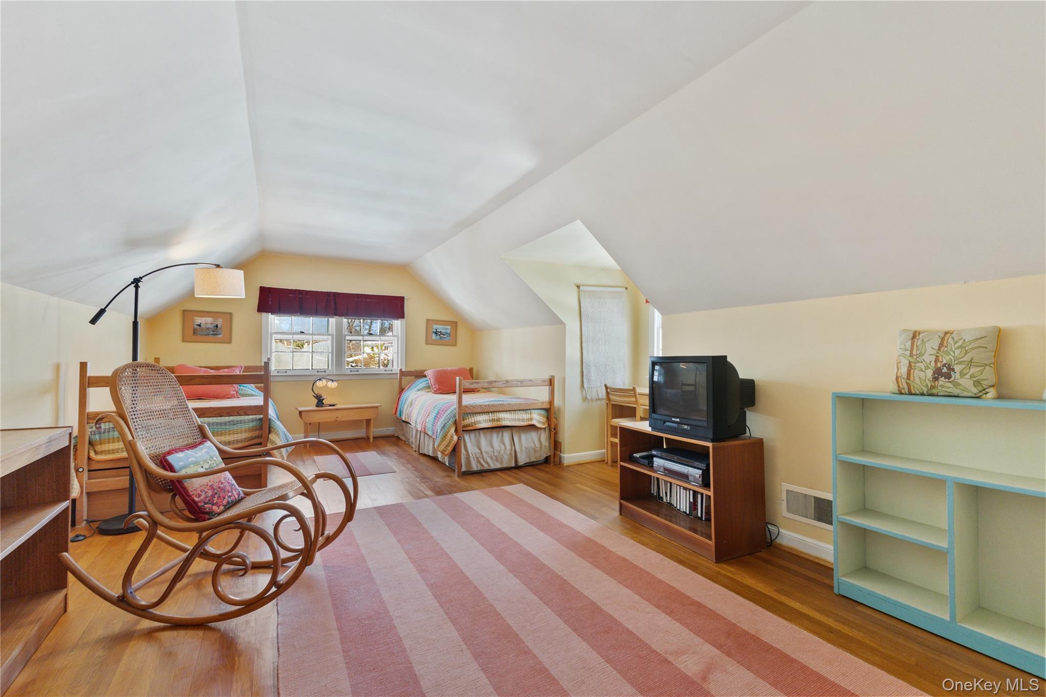 32 Harrison Drive, Larchmont, NY 10538