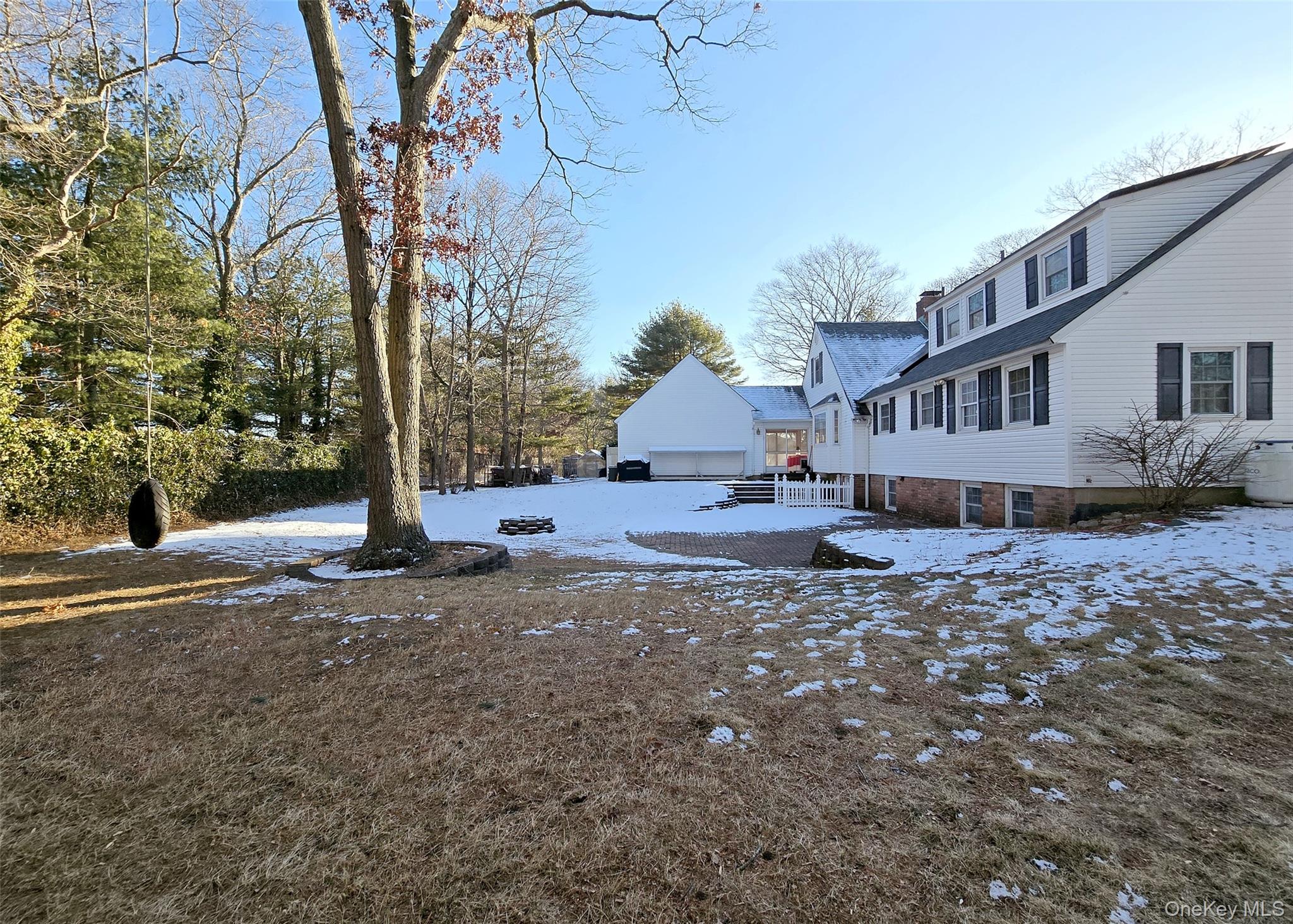 1435 Broadway Avenue, Holbrook, NY 11741