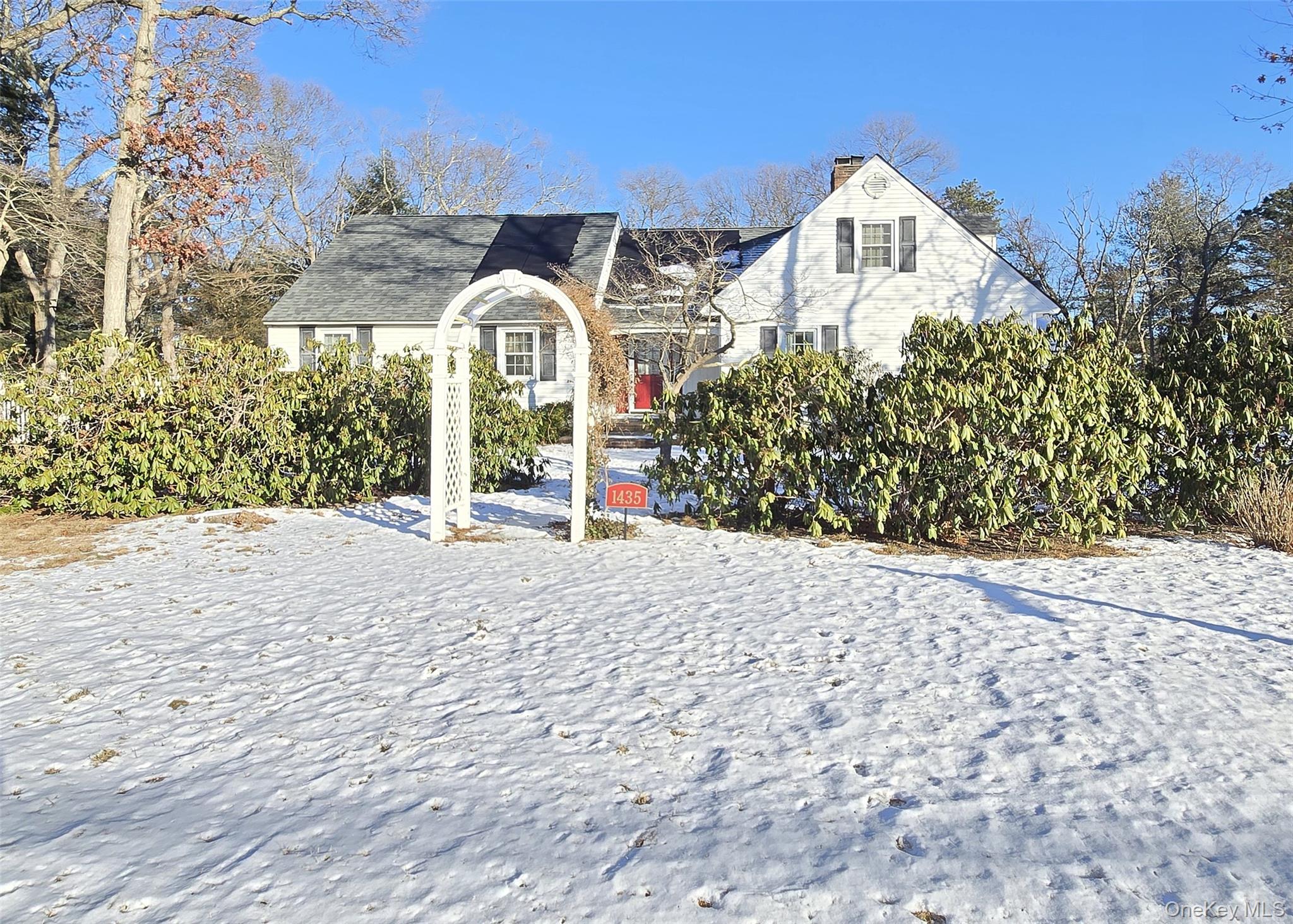 1435 Broadway Avenue, Holbrook, NY 11741